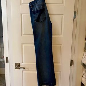 7 For All ManKind Women's Tailorless Dojo Jean color: DISAUTLGHT